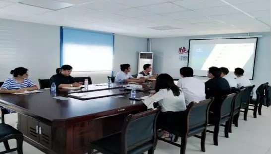 雙方就項目進(jìn)行合作洽談 雙方就項目進(jìn)行合作洽談